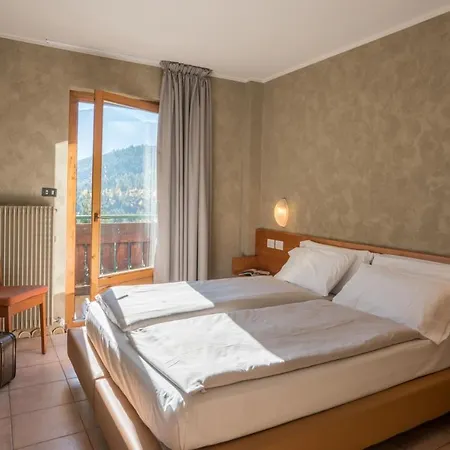 Aparthotel Fior D'alpe 2*